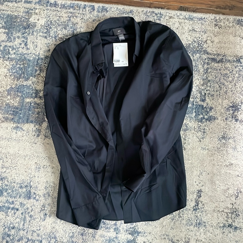 Slim fit dress shirt